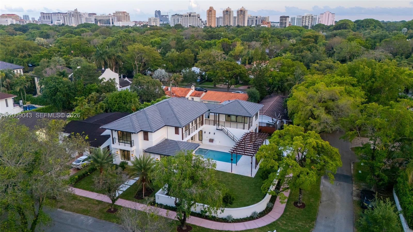 CORAL ESTATES - Residential