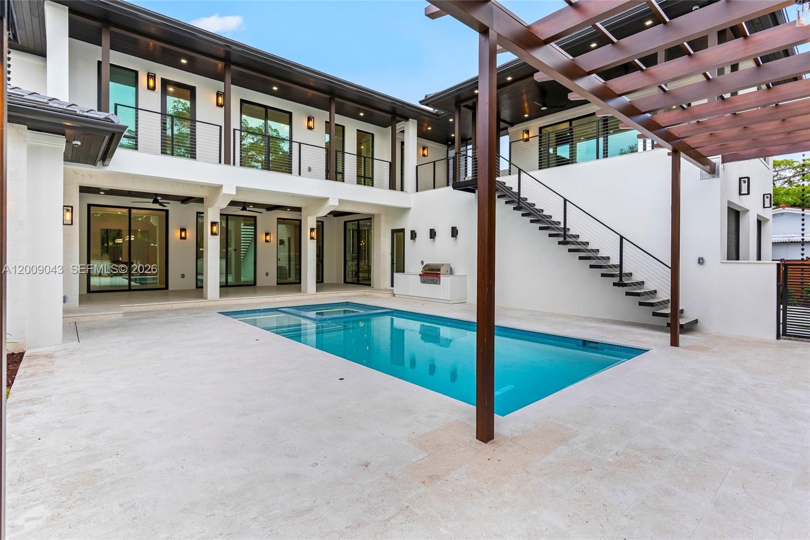 CORAL ESTATES - Residential