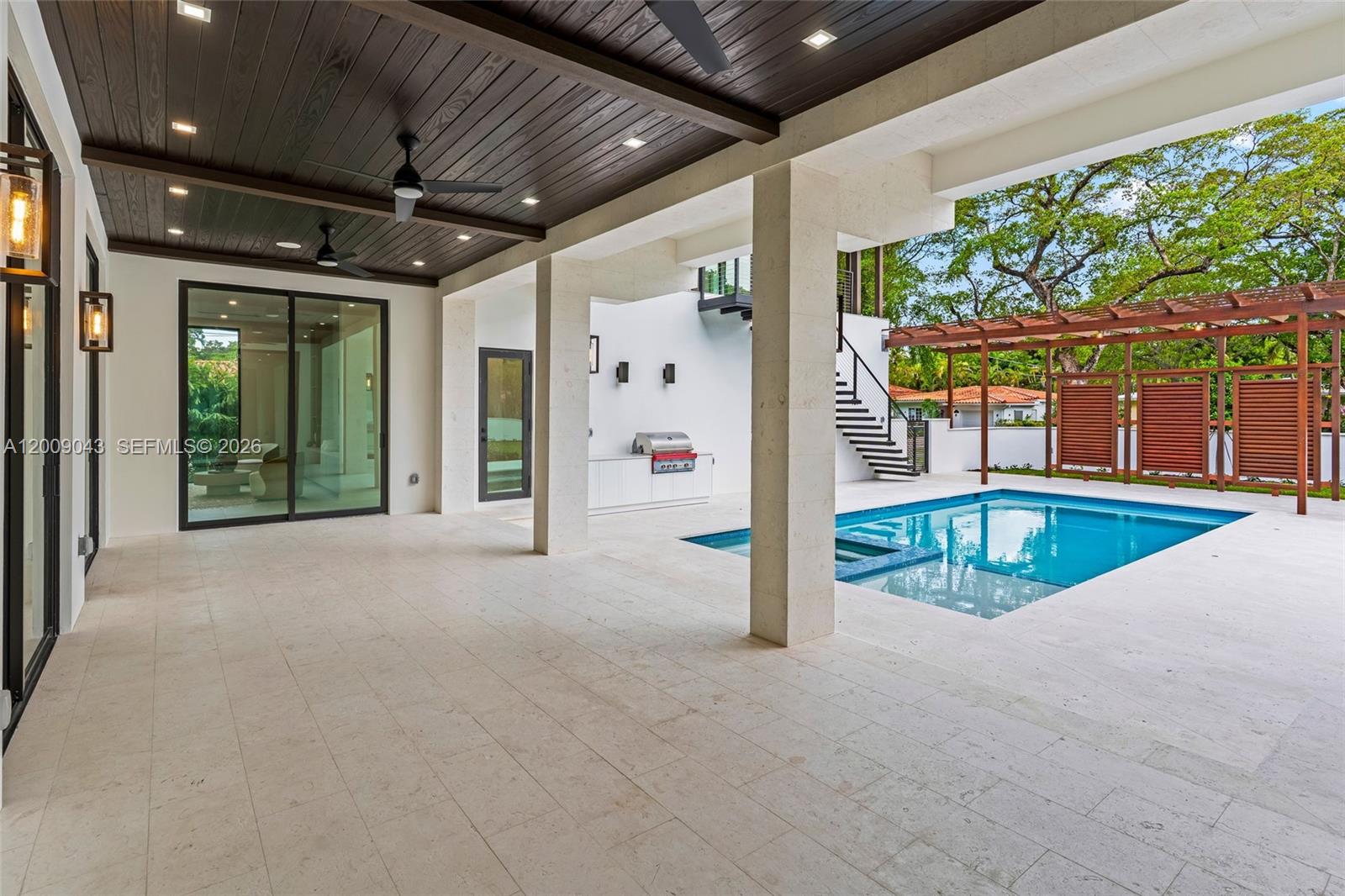 CORAL ESTATES - Residential