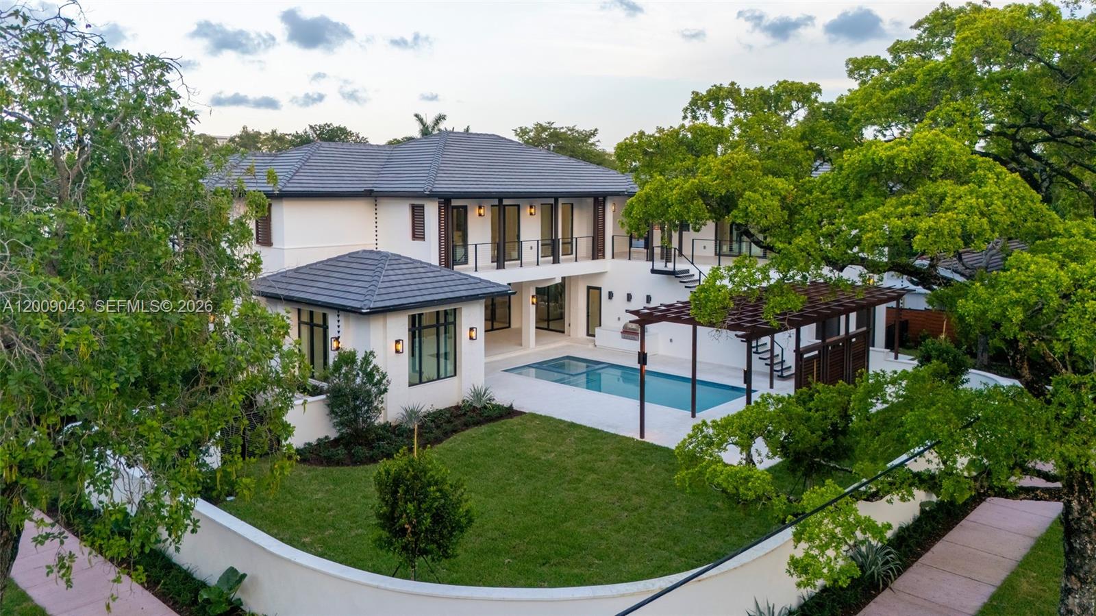 CORAL ESTATES - Residential