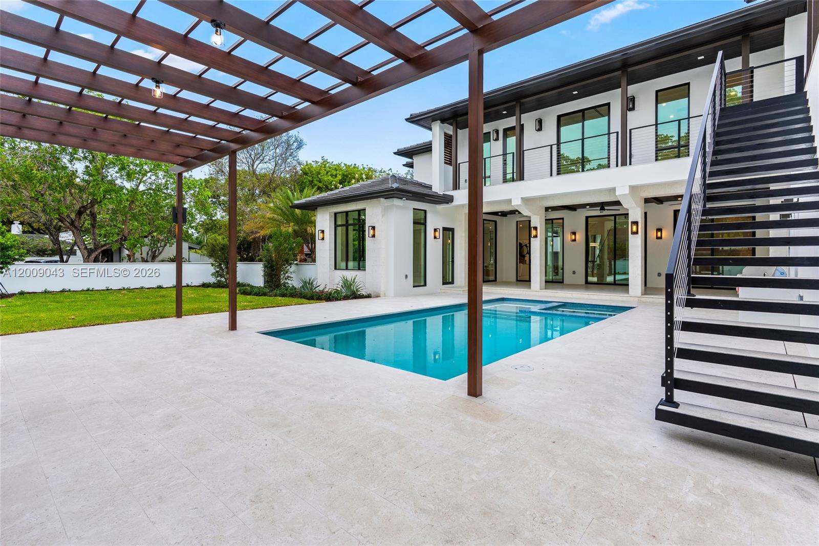 CORAL ESTATES - Residential