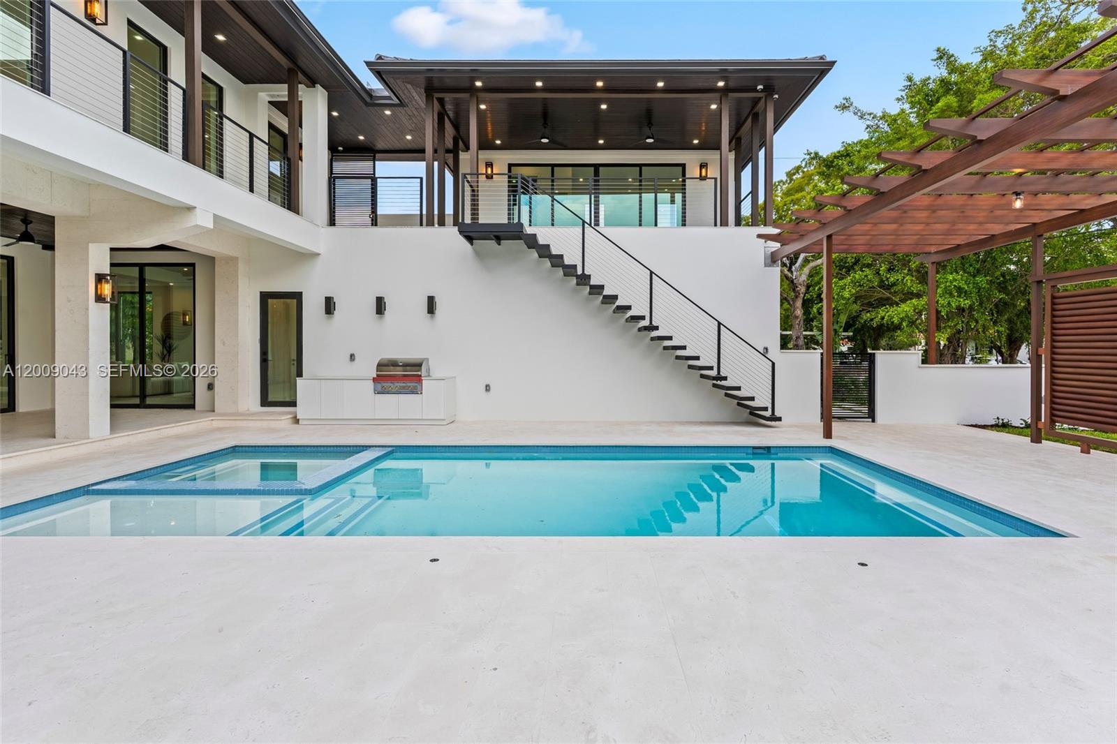 CORAL ESTATES - Residential