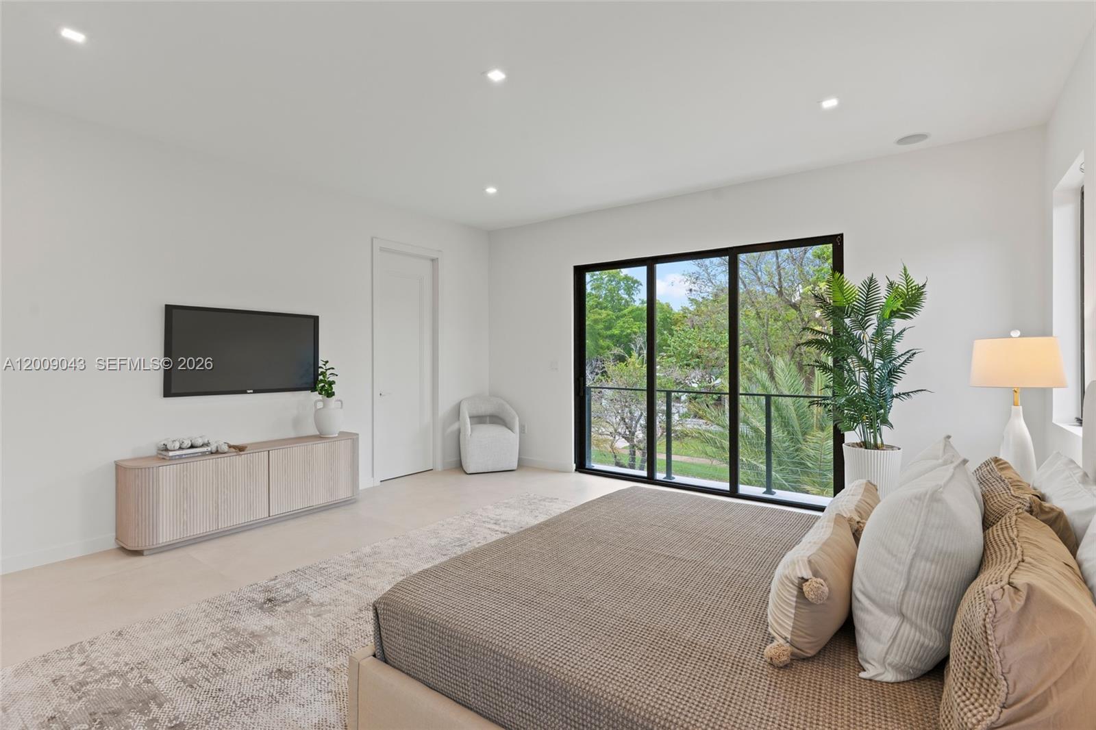 CORAL ESTATES - Residential