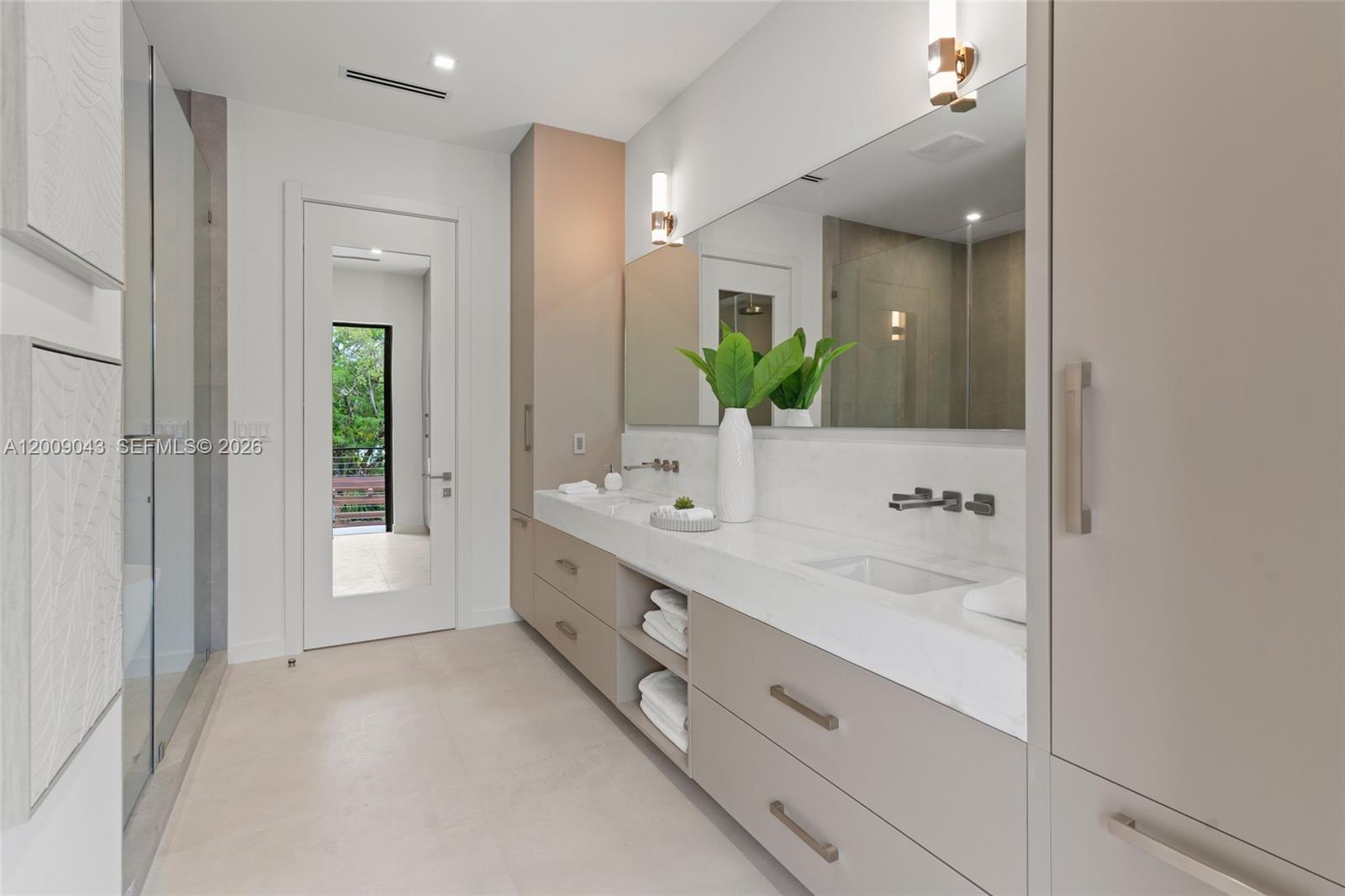 CORAL ESTATES - Residential