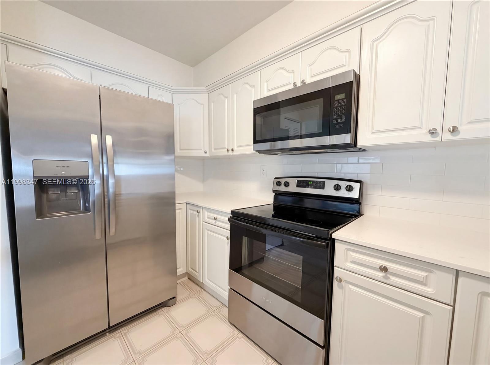 ARBORGATE KENDALL LK E CO - Residential