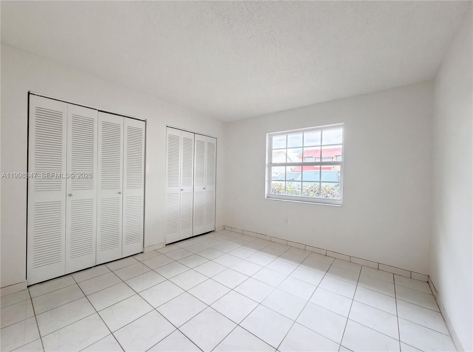 ARBORGATE KENDALL LK E CO - Residential