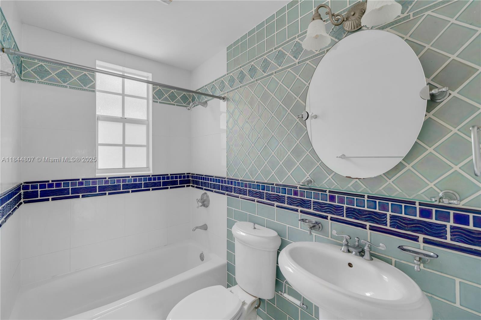 NATOMA PARK - Residential Lease