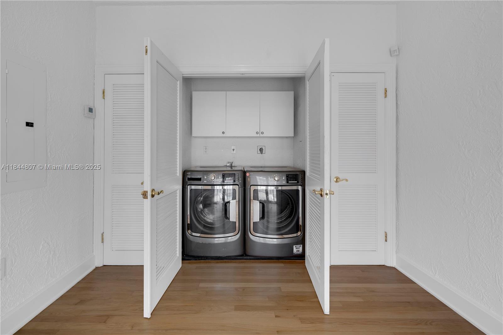 NATOMA PARK - Residential Lease