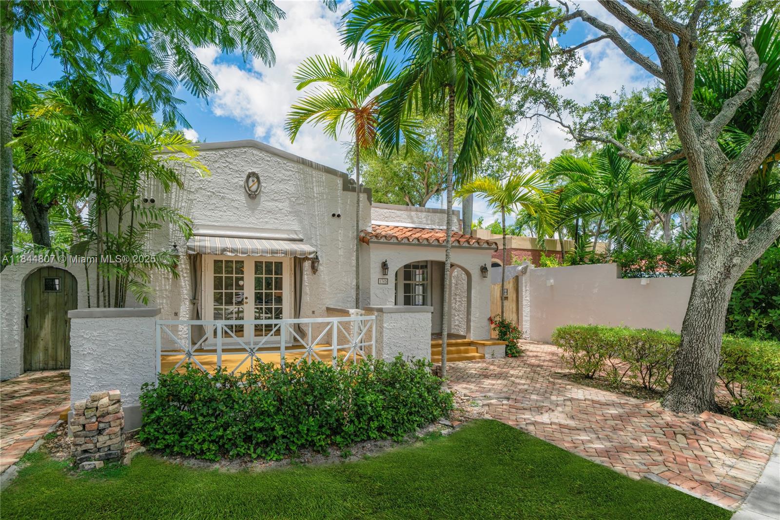 NATOMA PARK - Residential Lease