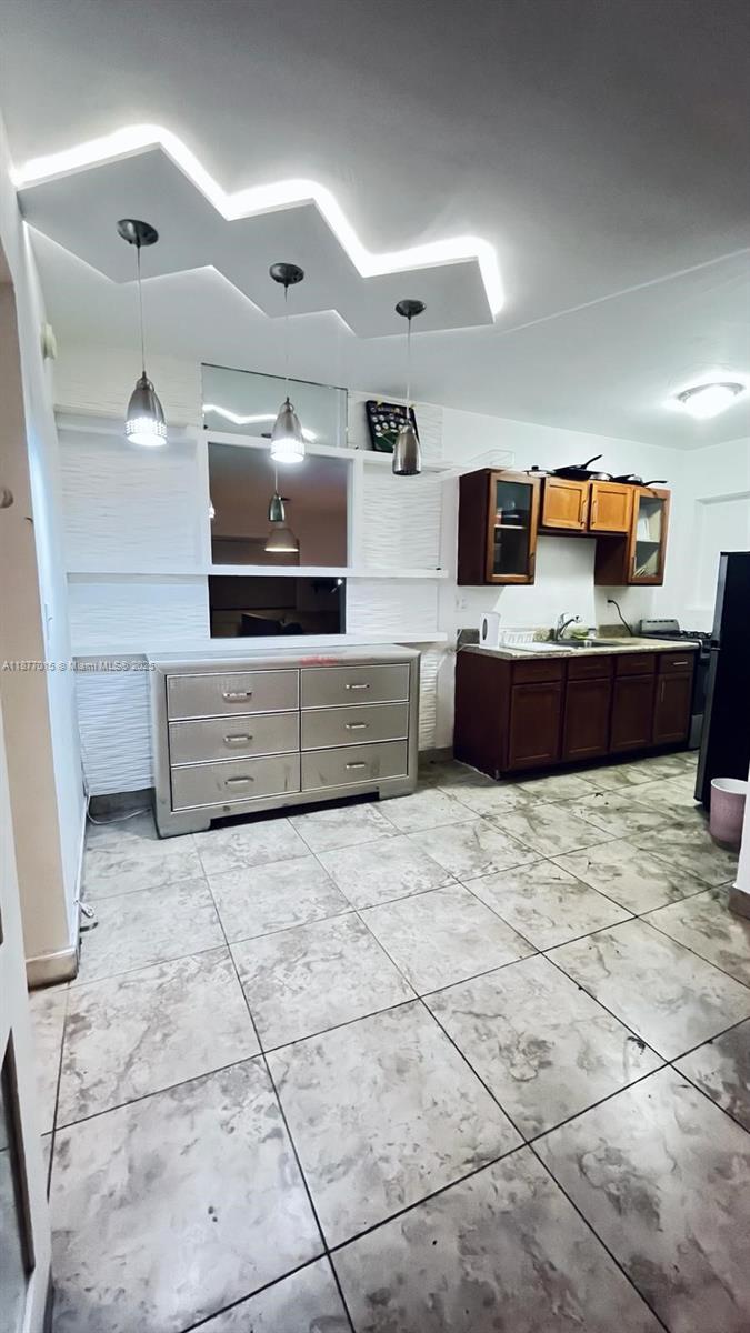 VILLA ELENA CONDO - Residential