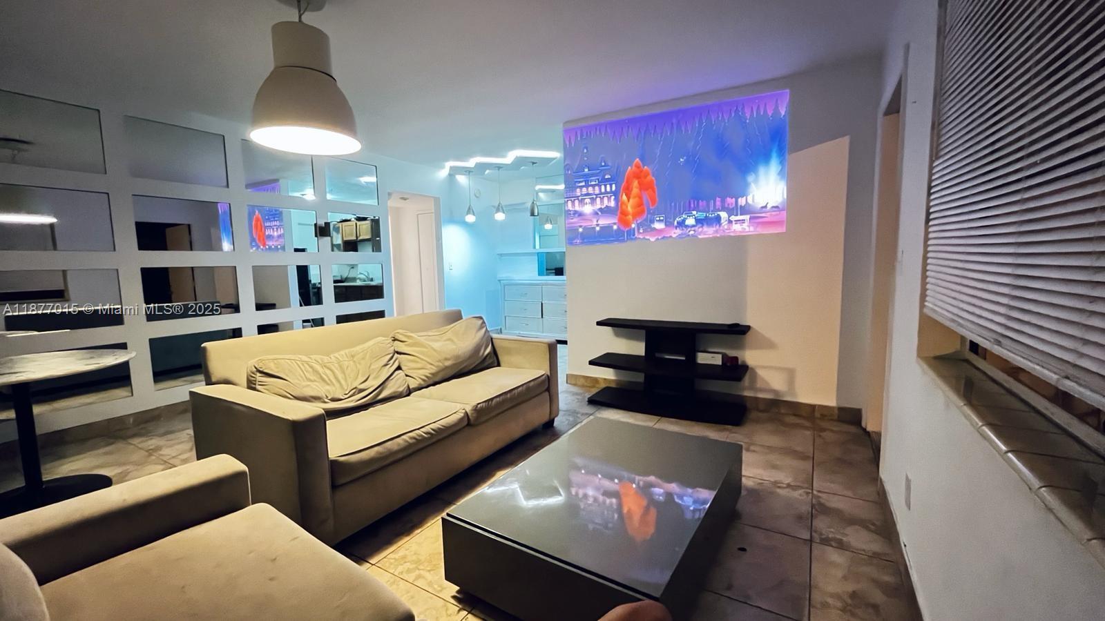 VILLA ELENA CONDO - Residential