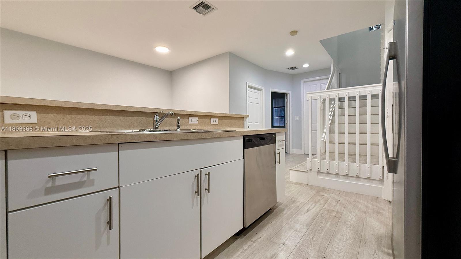 SAN REMO - Residential