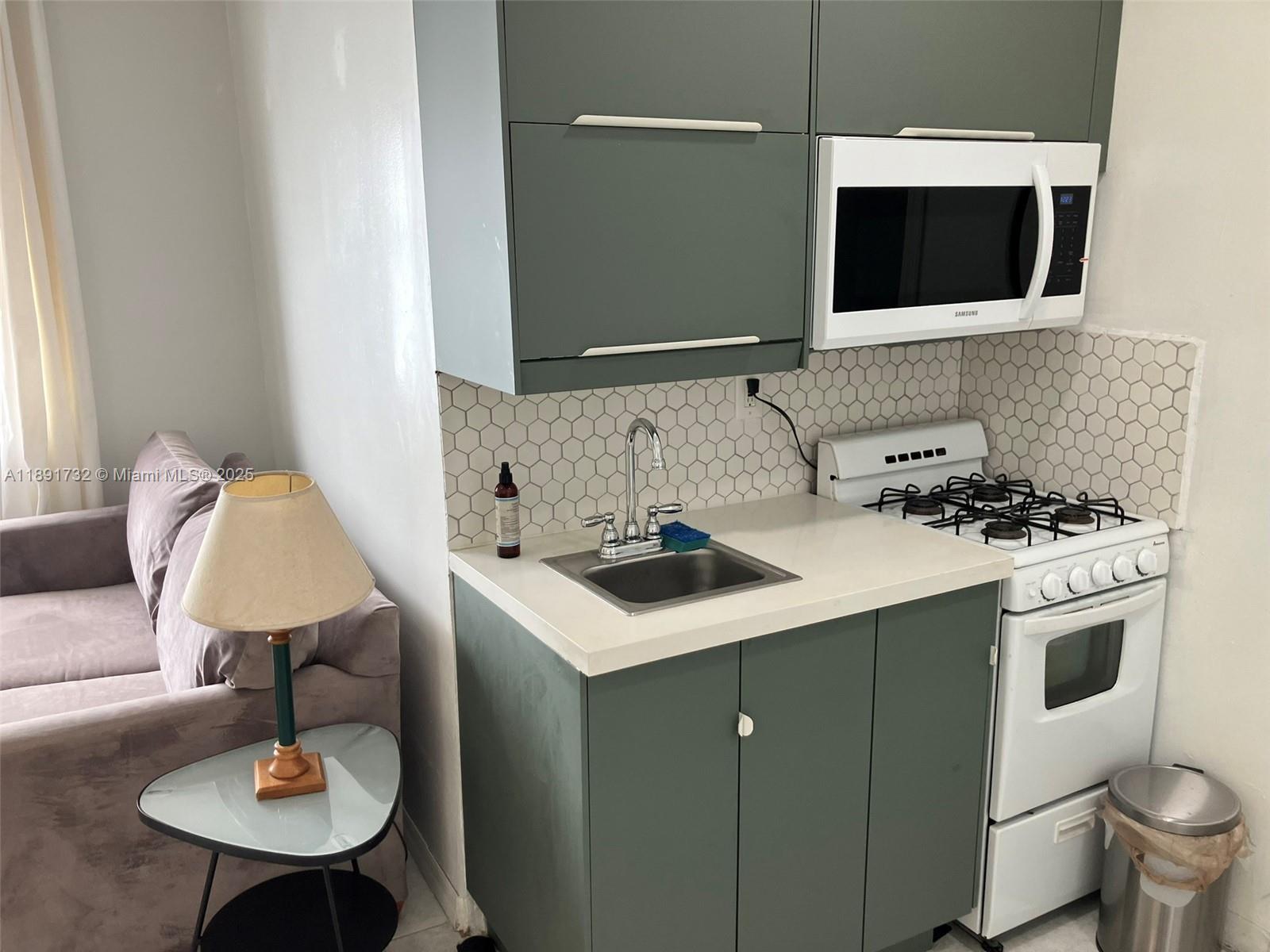 OCEAN WALK ON SOUTH BEACH - Residential