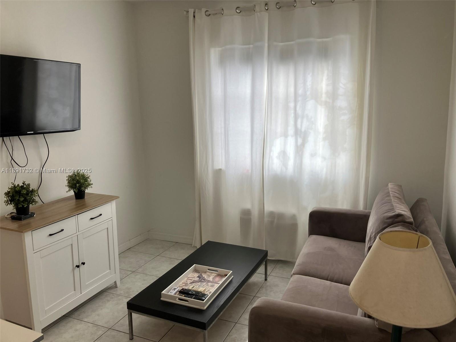 OCEAN WALK ON SOUTH BEACH - Residential