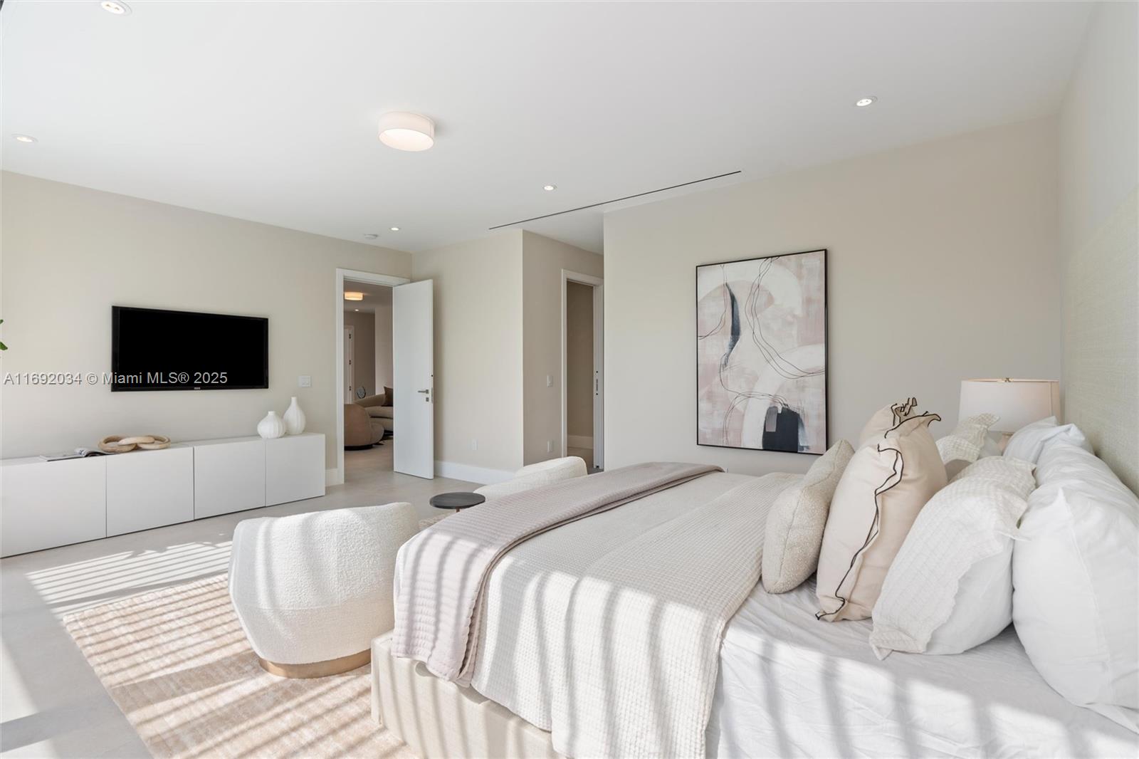 CORAL KEY VILLAS 1ST SEC - Residential