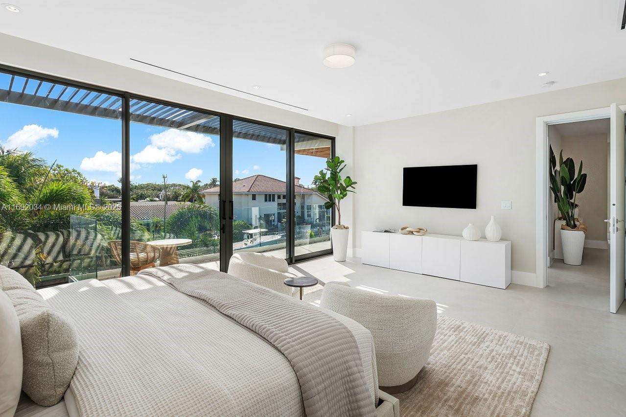 CORAL KEY VILLAS 1ST SEC - Residential