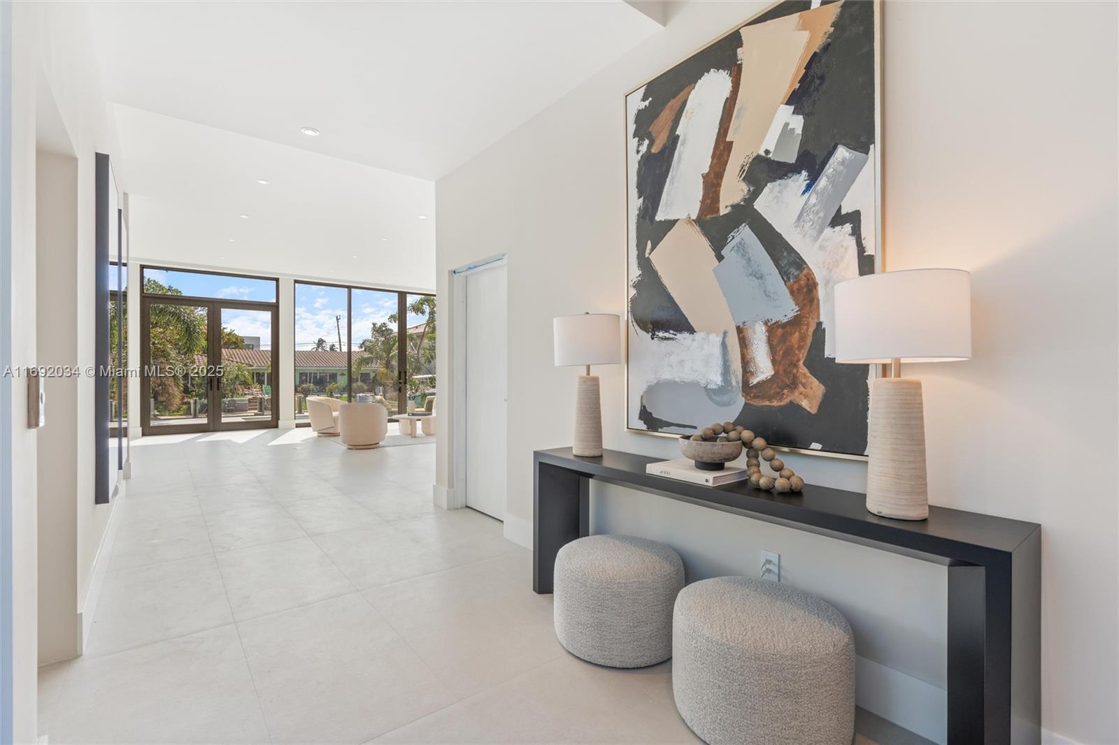 CORAL KEY VILLAS 1ST SEC - Residential
