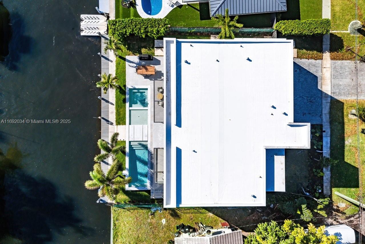 CORAL KEY VILLAS 1ST SEC - Residential
