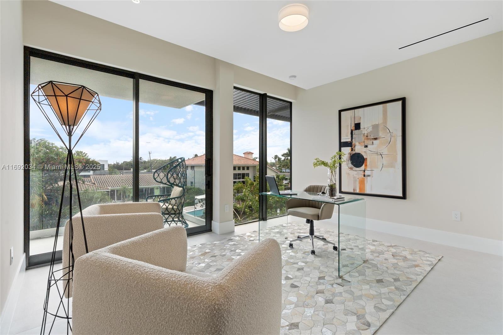 CORAL KEY VILLAS 1ST SEC - Residential