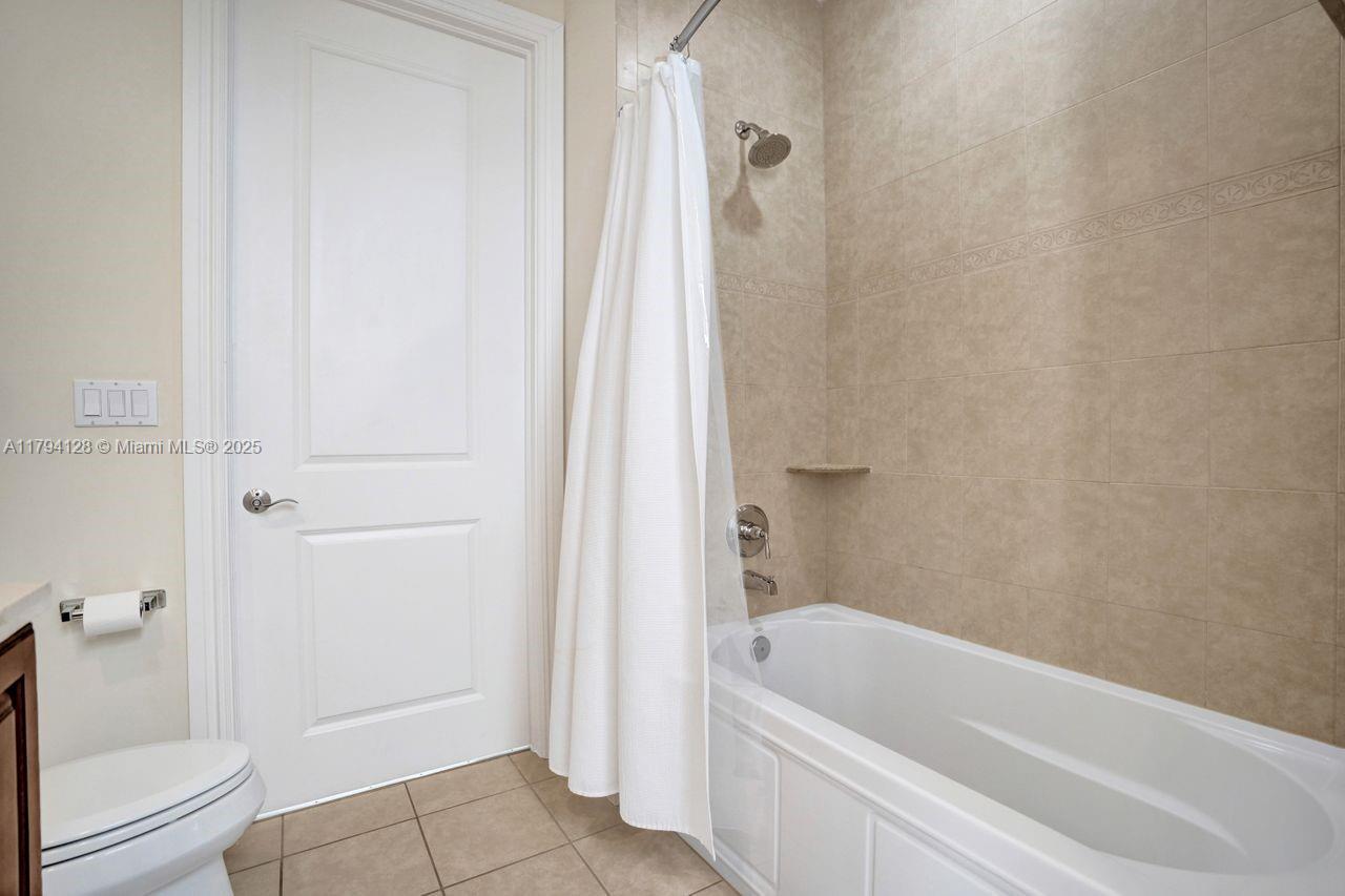 LATITUDE DELRAY BEACH CON - Residential Lease