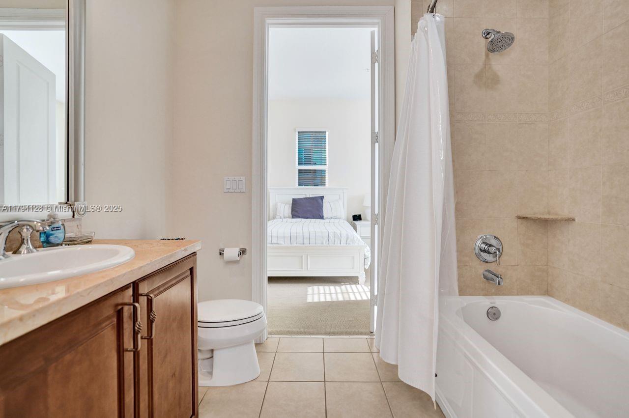 LATITUDE DELRAY BEACH CON - Residential Lease