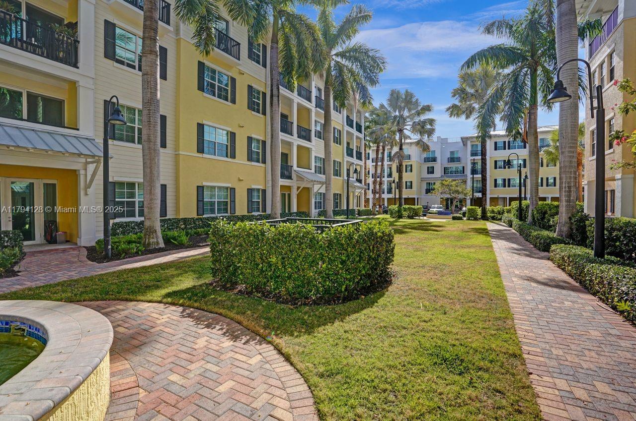LATITUDE DELRAY BEACH CON - Residential Lease