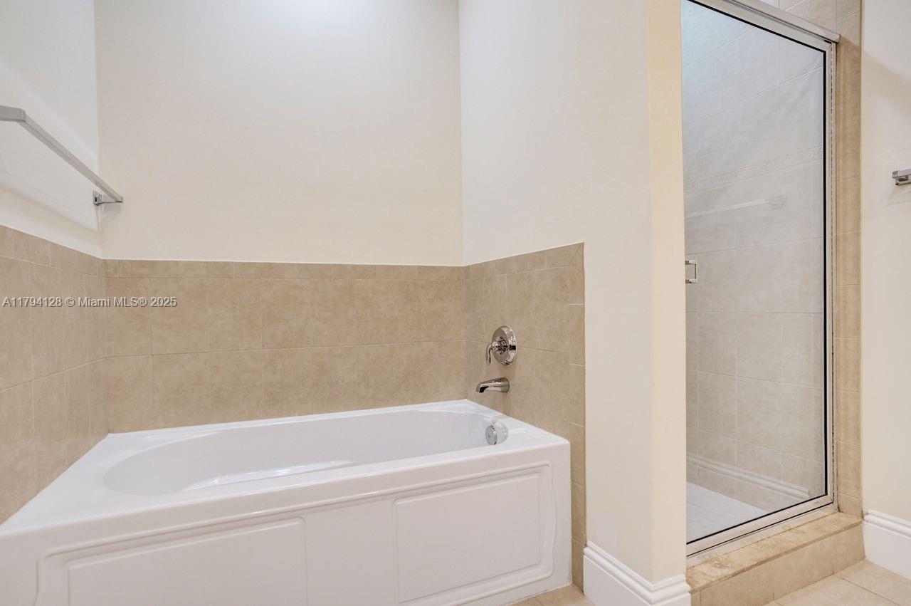 LATITUDE DELRAY BEACH CON - Residential Lease