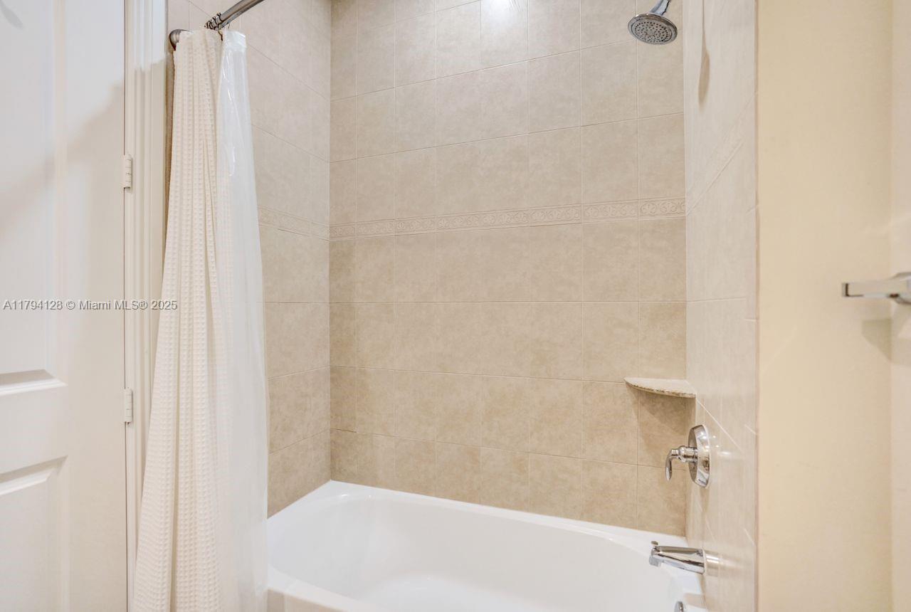 LATITUDE DELRAY BEACH CON - Residential Lease