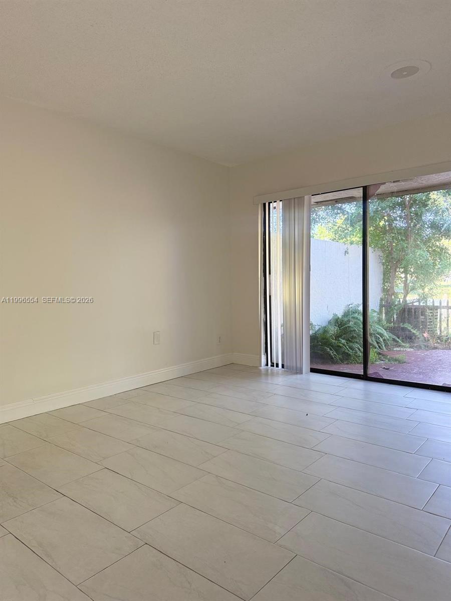 WOODSCAPE TOWNHOMES - Residential