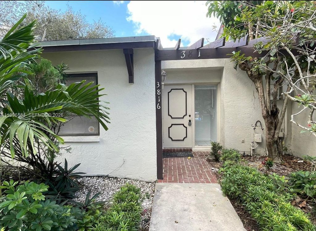 Photo of 3816 SW 68th Way #14-F, Miramar, FL 33023 (MLS # A11996554)