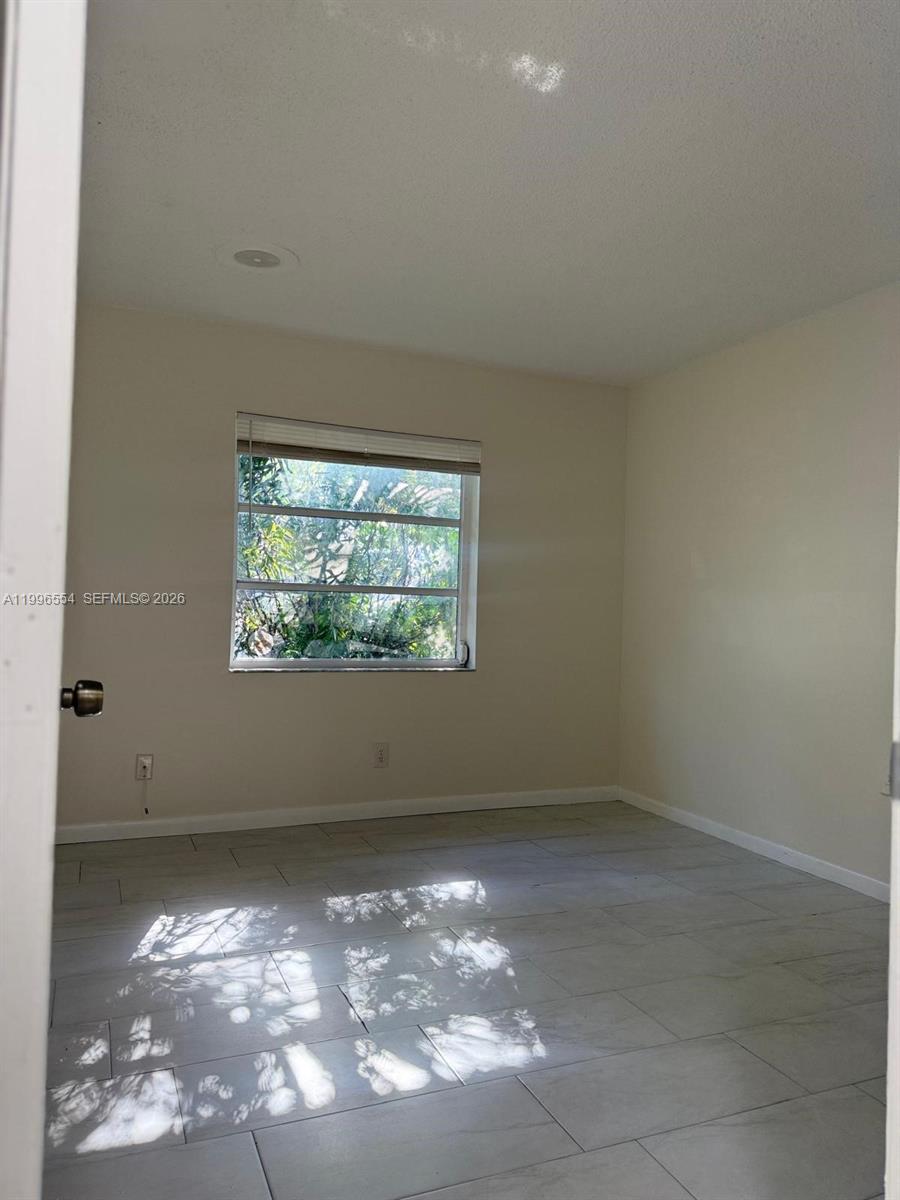 WOODSCAPE TOWNHOMES - Residential