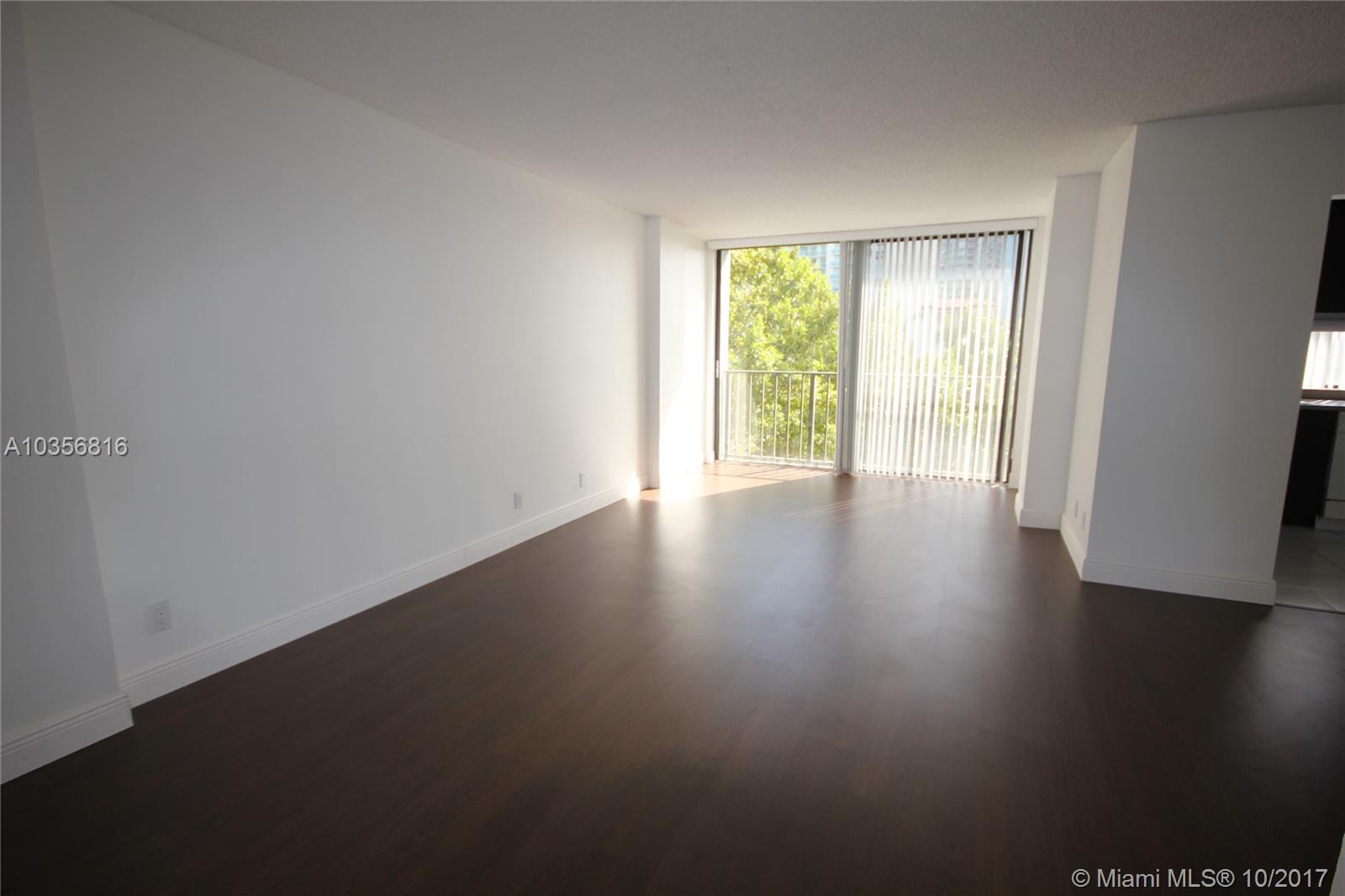 PLAZA OF AMERICAS CONDO P - Residential Lease