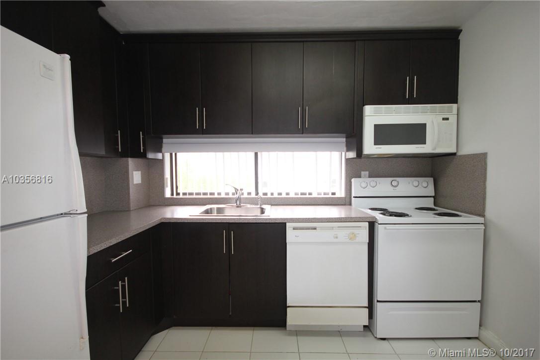 PLAZA OF AMERICAS CONDO P - Residential Lease