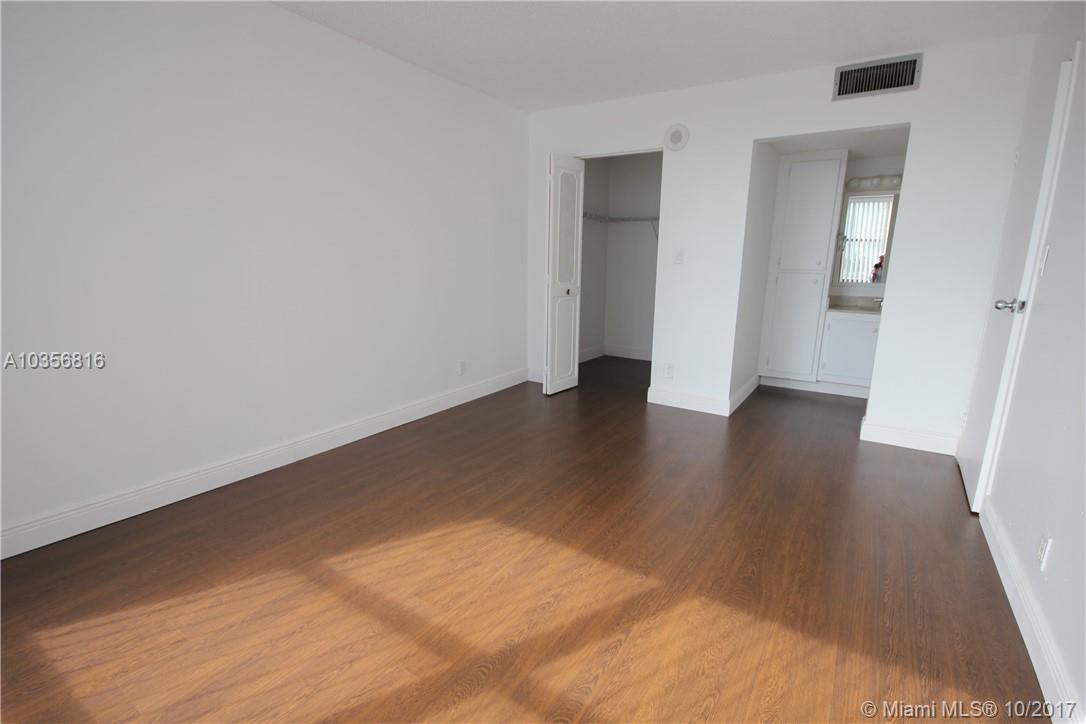 PLAZA OF AMERICAS CONDO P - Residential Lease