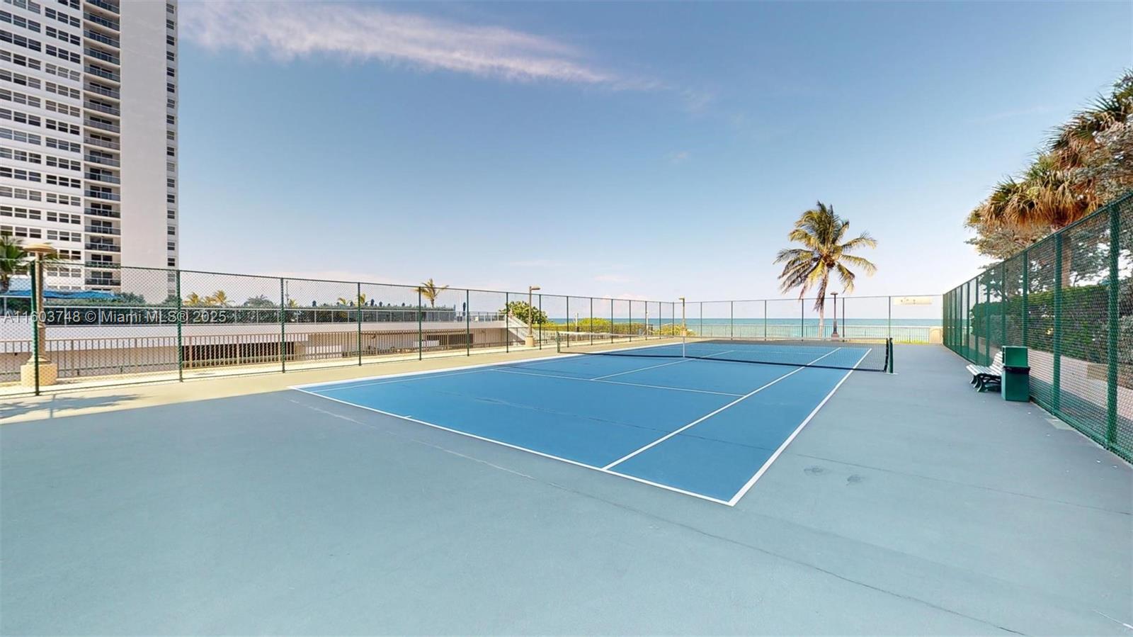 MALAGA TOWERS CONDO - Residential