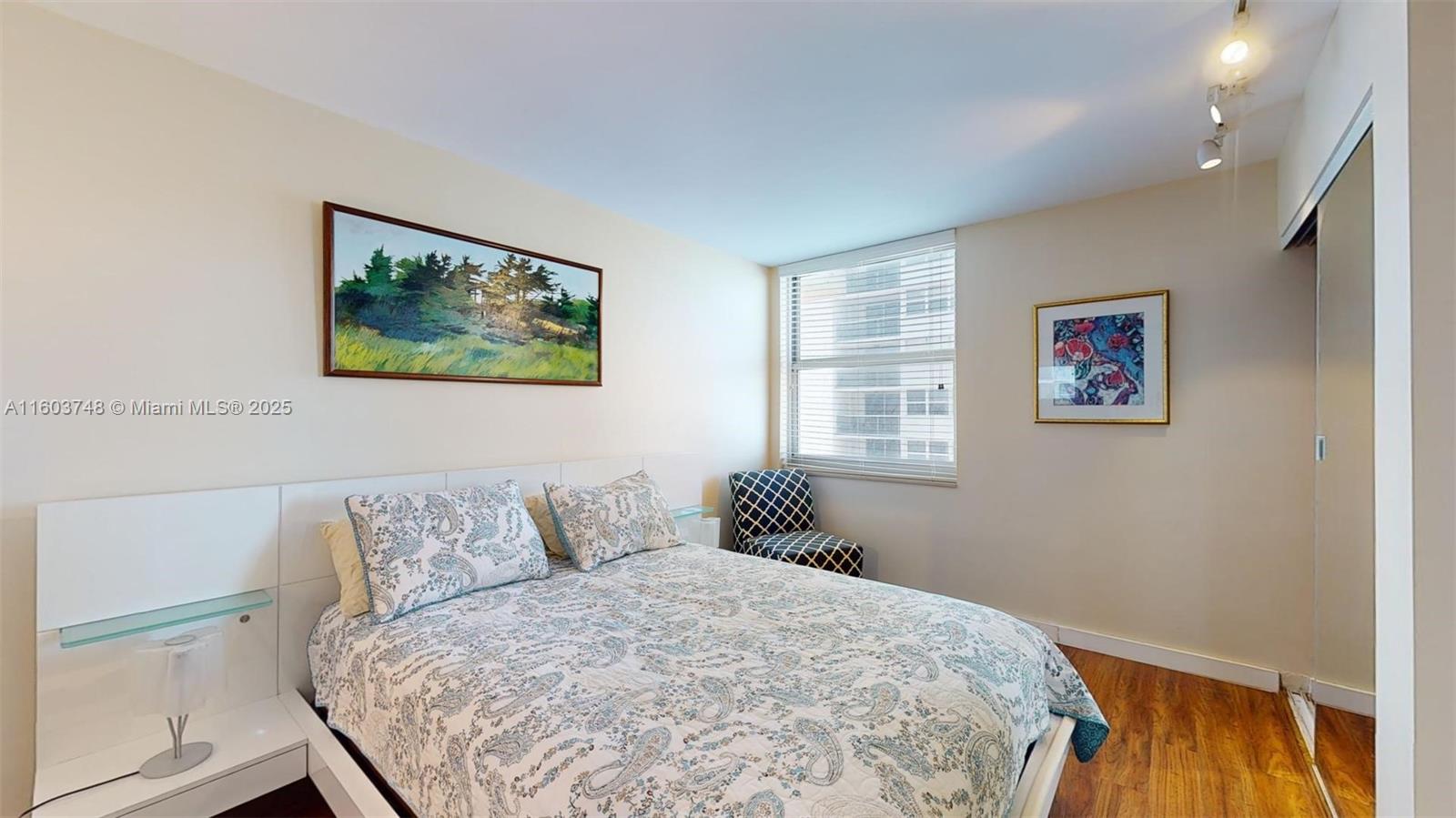 MALAGA TOWERS CONDO - Residential