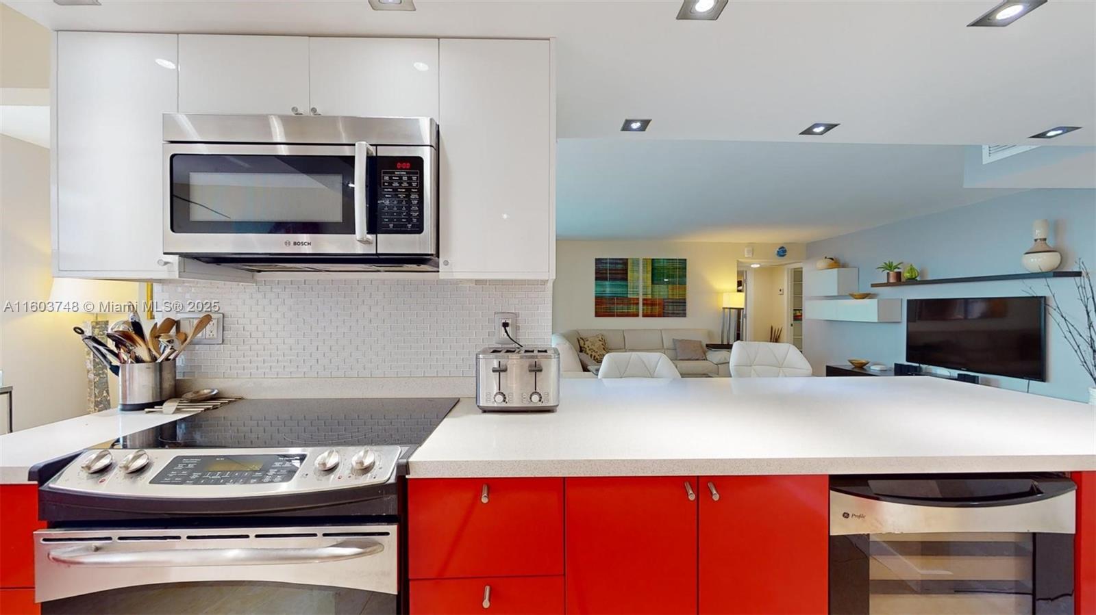 MALAGA TOWERS CONDO - Residential