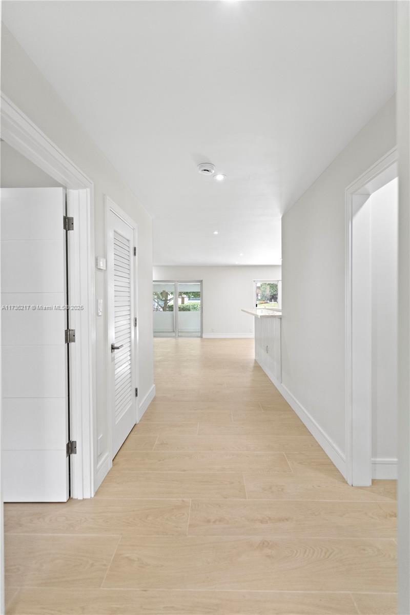 809 Cypress Blvd V53