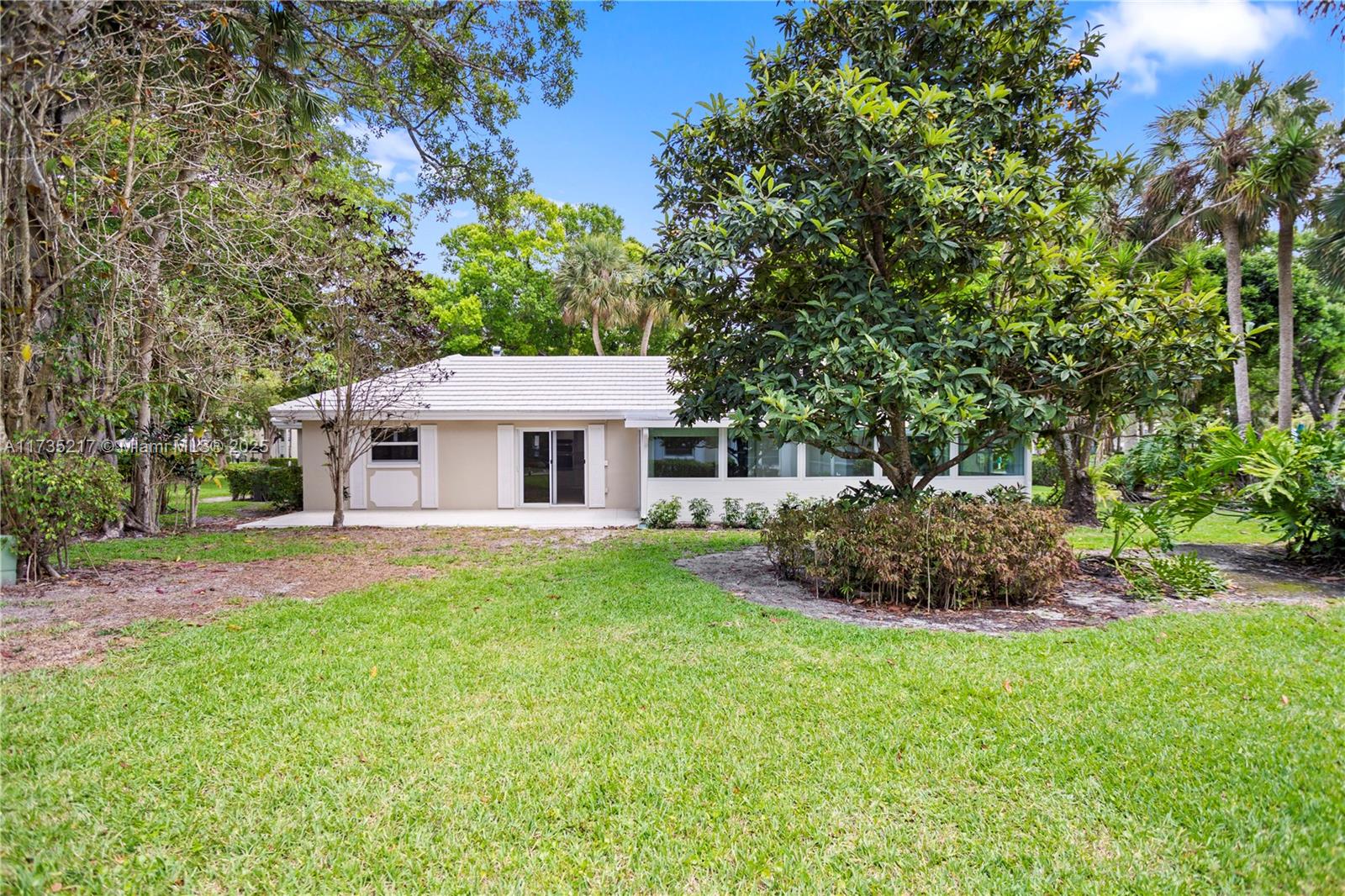 NO 100 PALM-AIRE COUNTRY - Residential