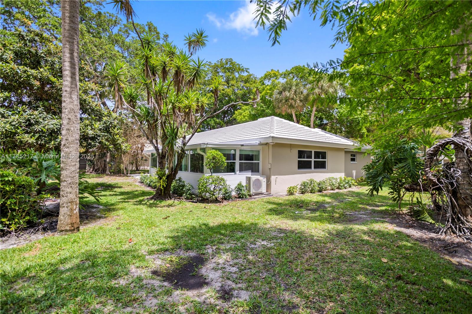 NO 100 PALM-AIRE COUNTRY - Residential