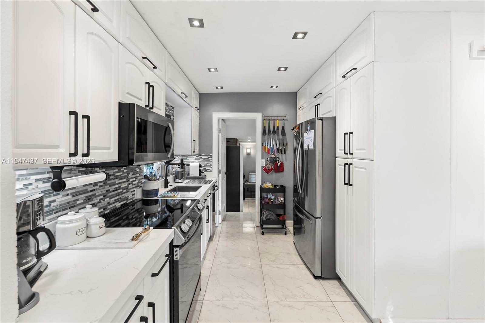 HALLANDALE BY THE SEA - Residential