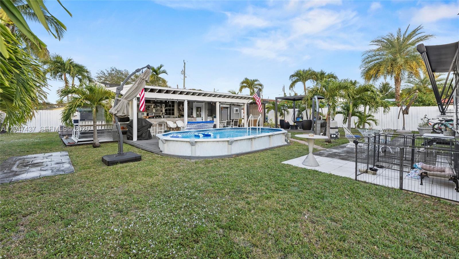 HALLANDALE BY THE SEA - Residential