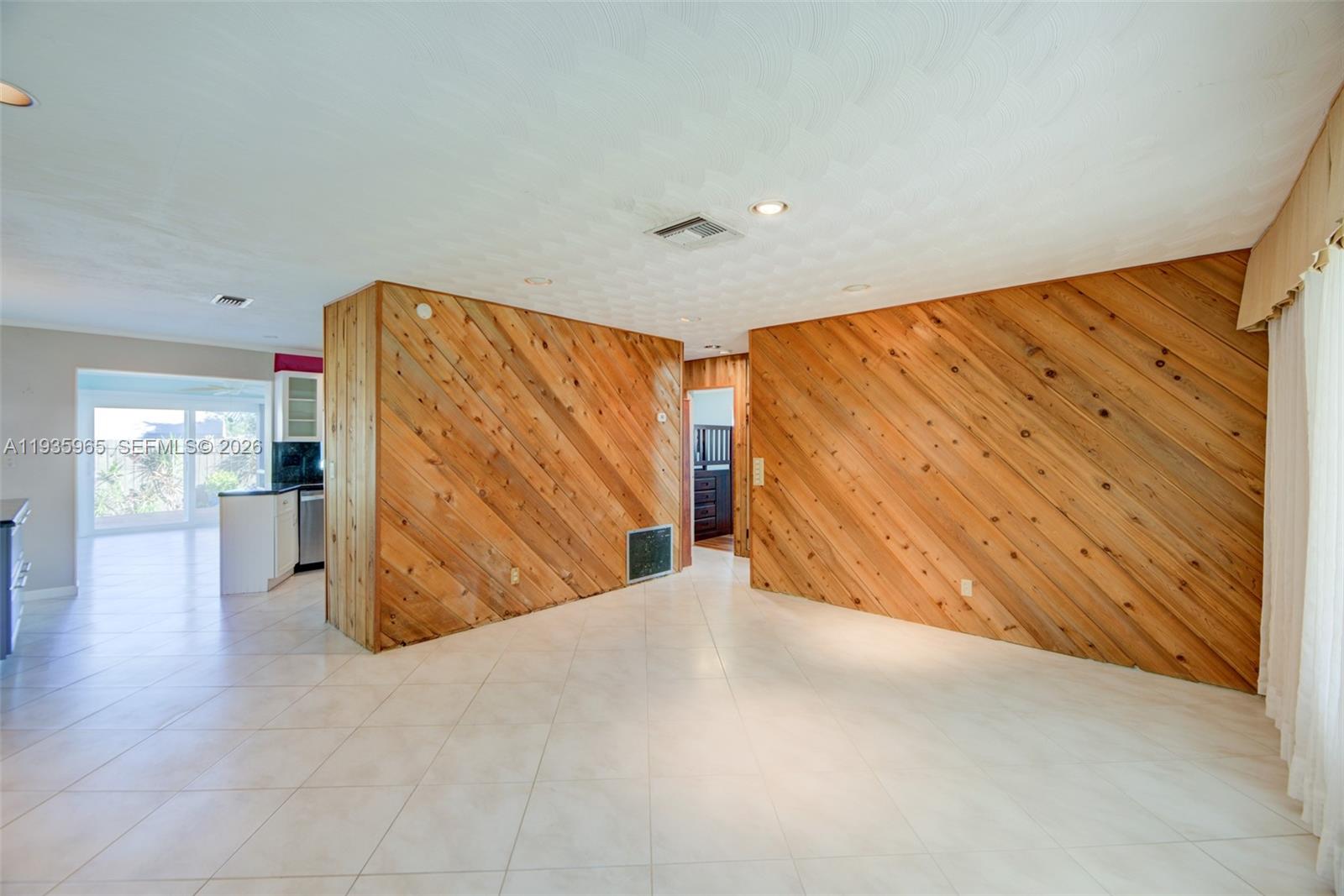 AVON PARK - Residential