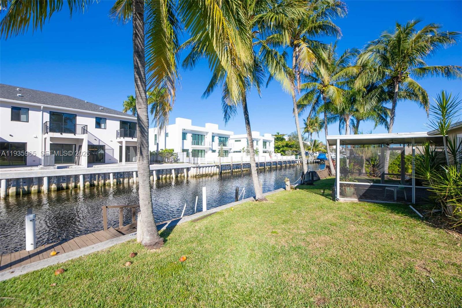 AVON PARK - Residential