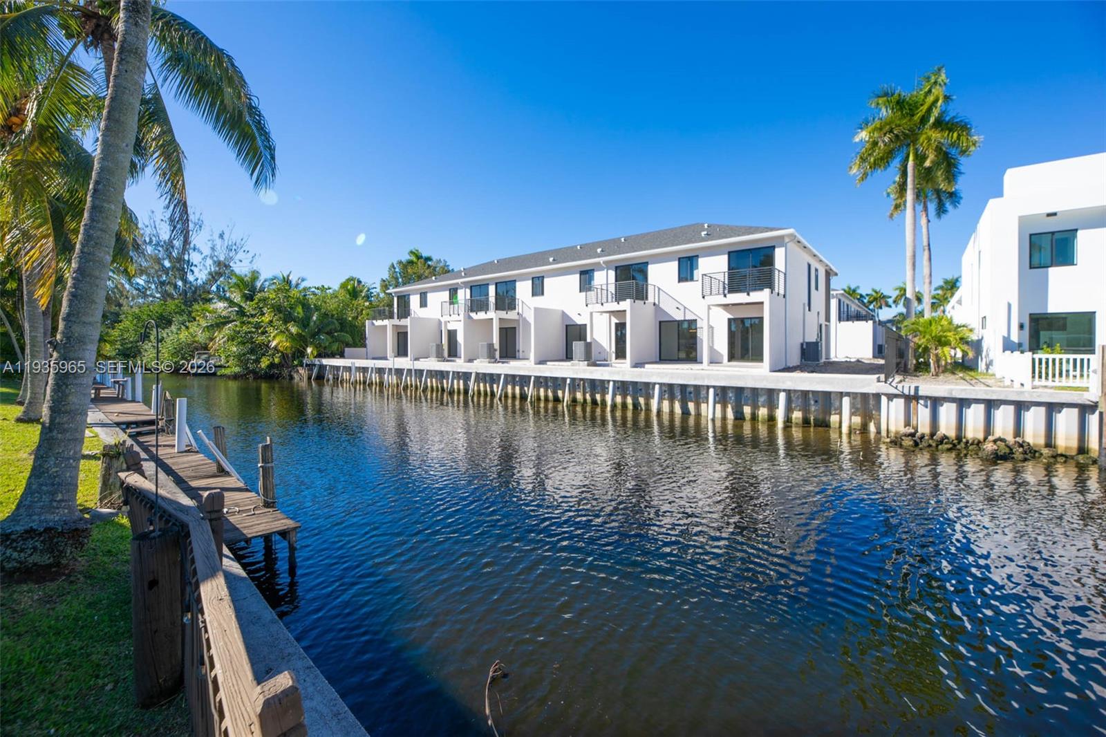 AVON PARK - Residential