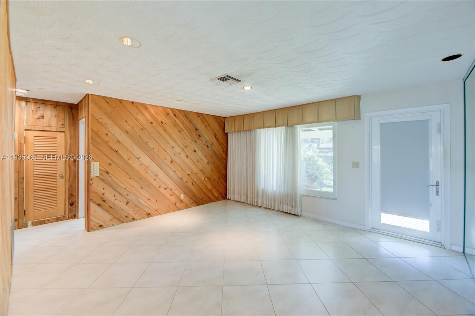 AVON PARK - Residential