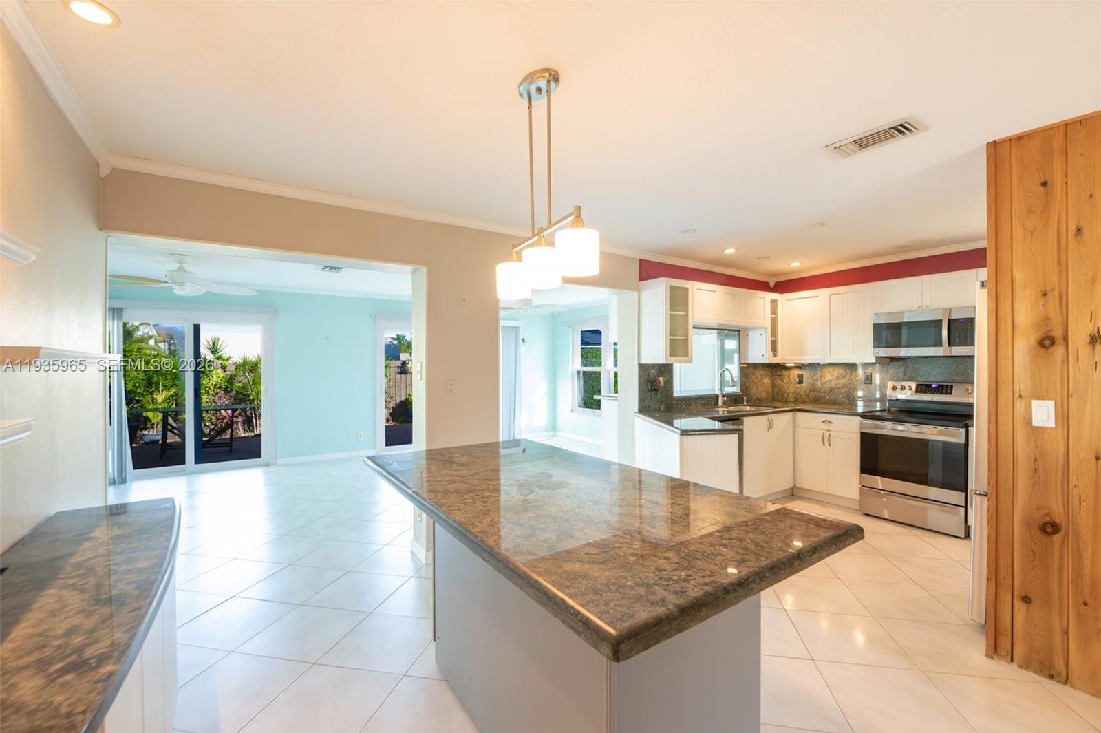 AVON PARK - Residential