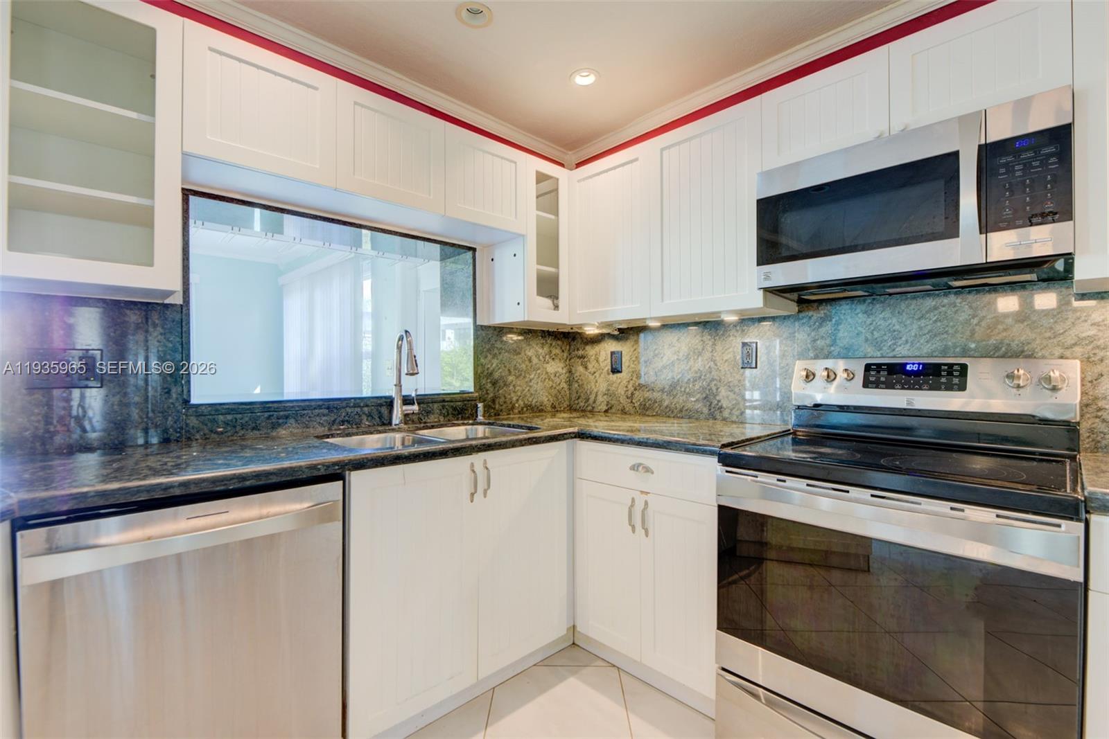 AVON PARK - Residential