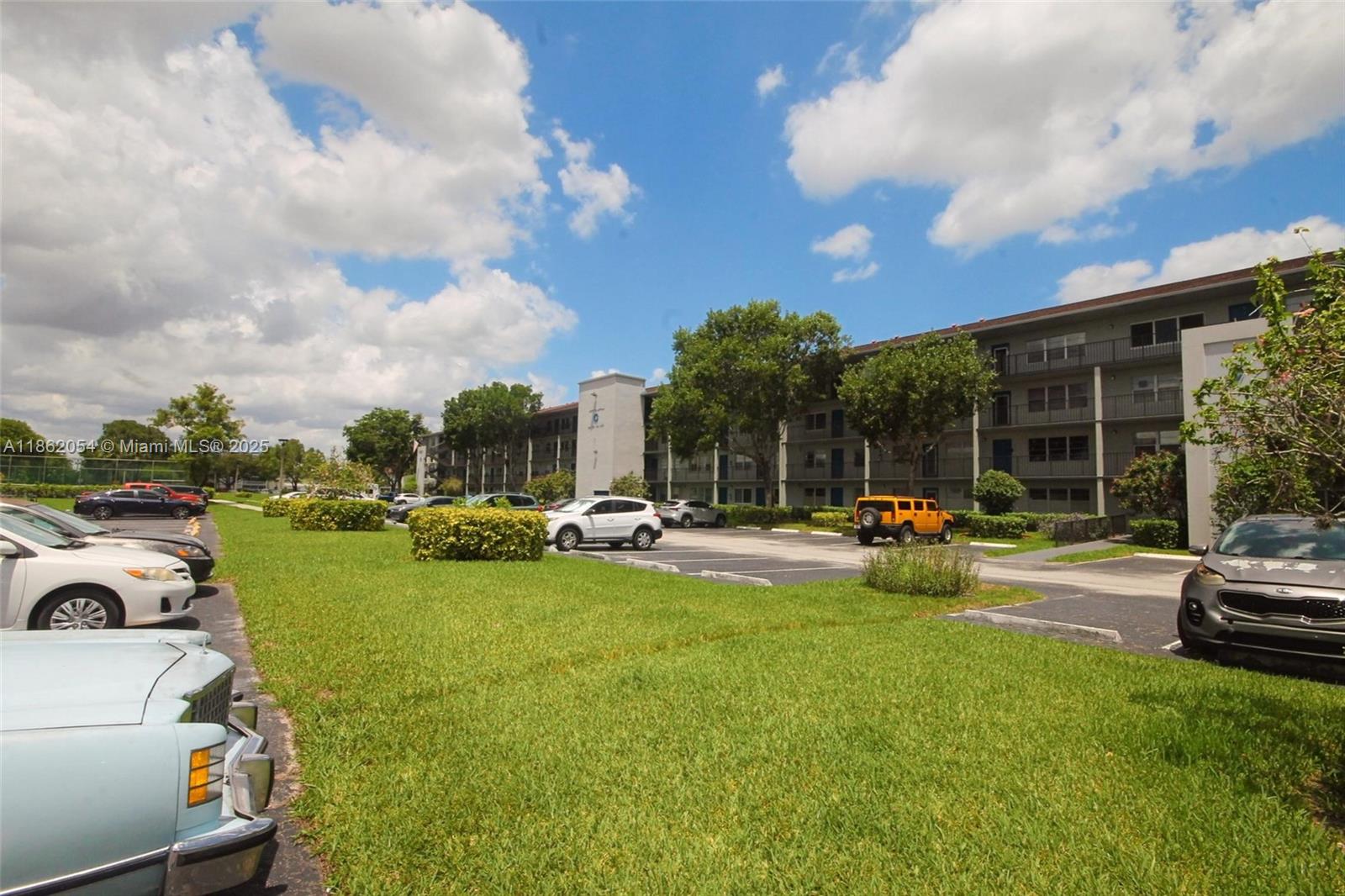 NEW HAMPTON AT CENTURY VI - Residential