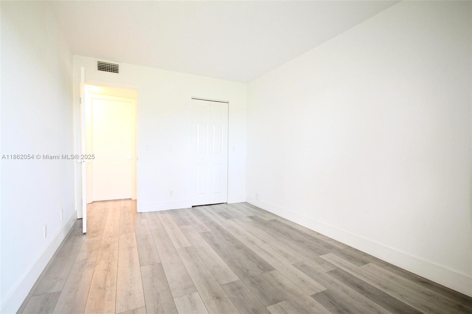 NEW HAMPTON AT CENTURY VI - Residential